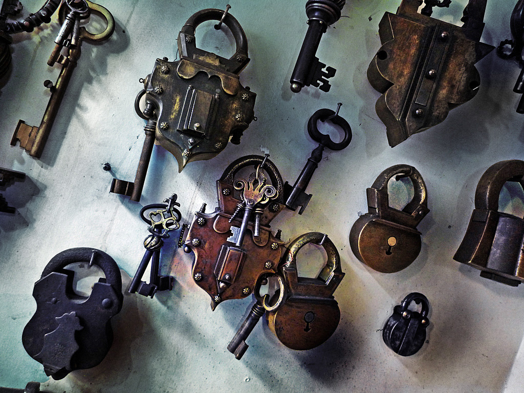 Schlage history of locks